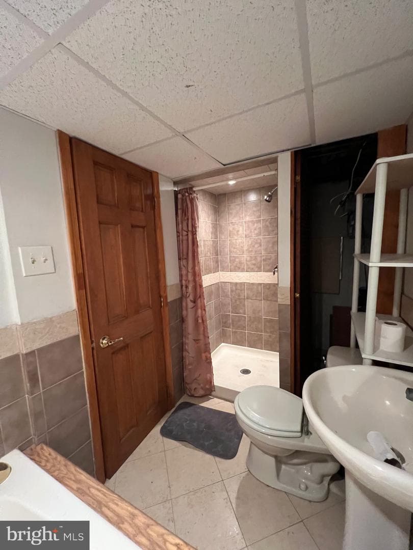 2605 E Somerset Street photo 29