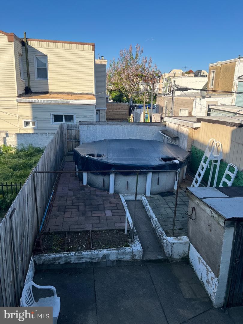 2605 E Somerset Street photo 38