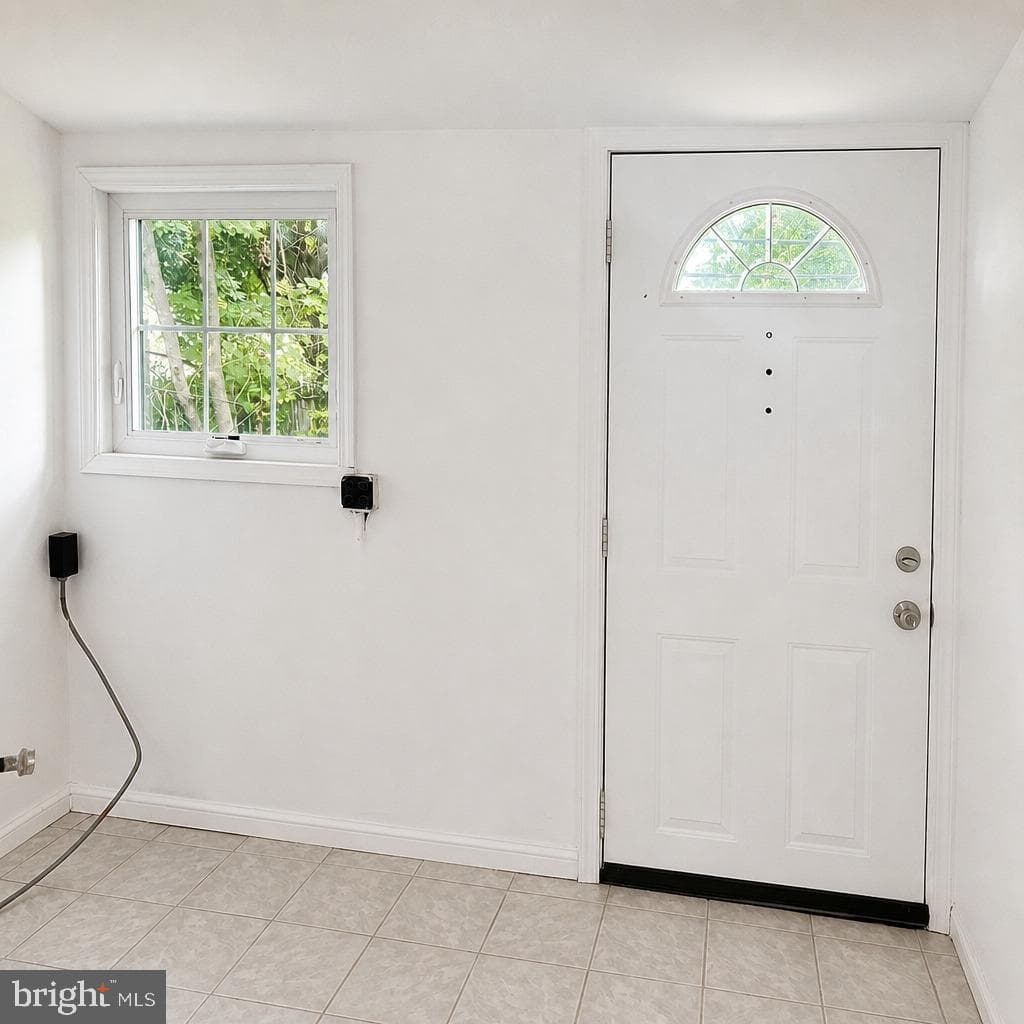 303 E Vernon Road photo 11