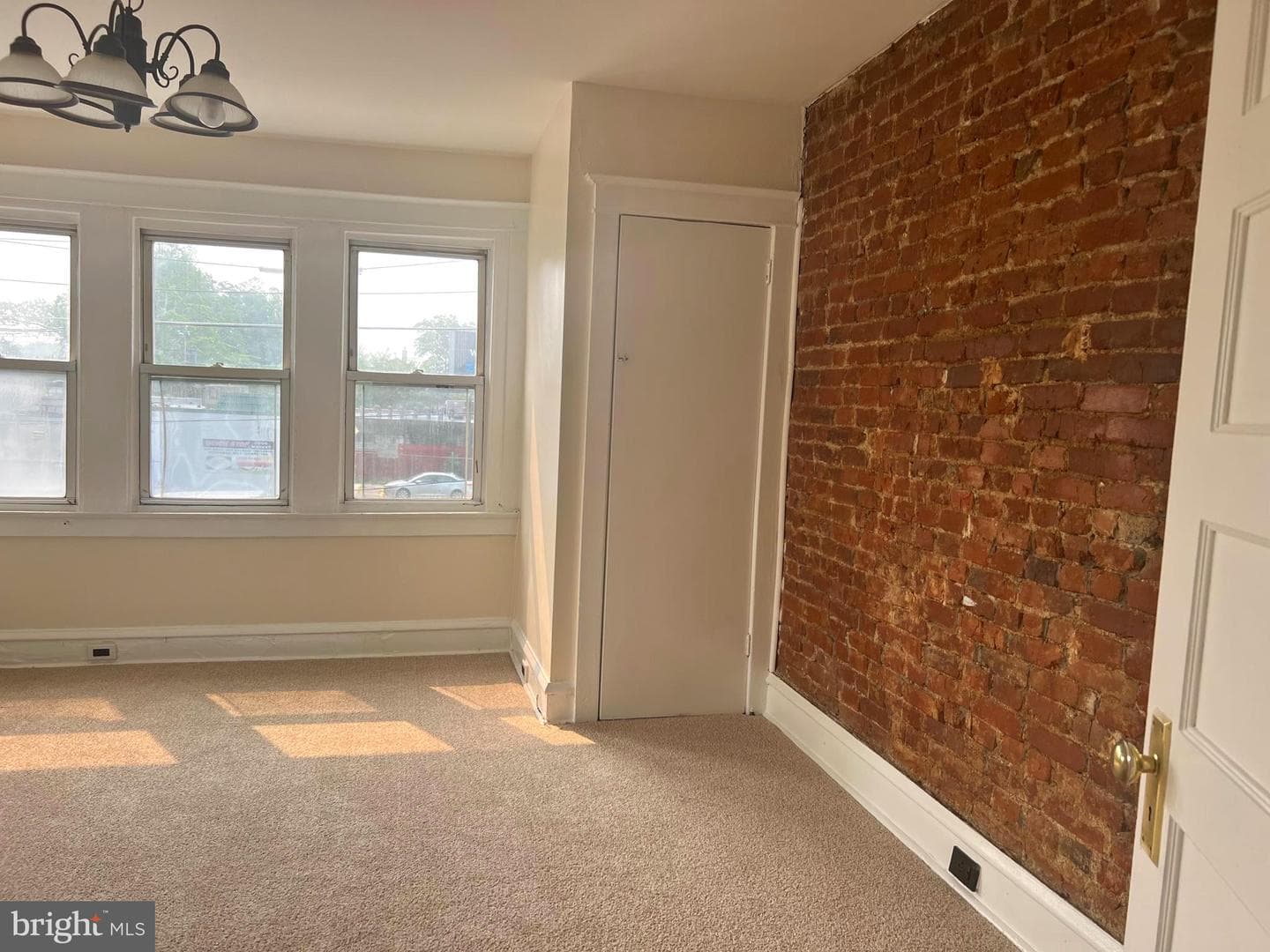 303 E Vernon Road photo 14