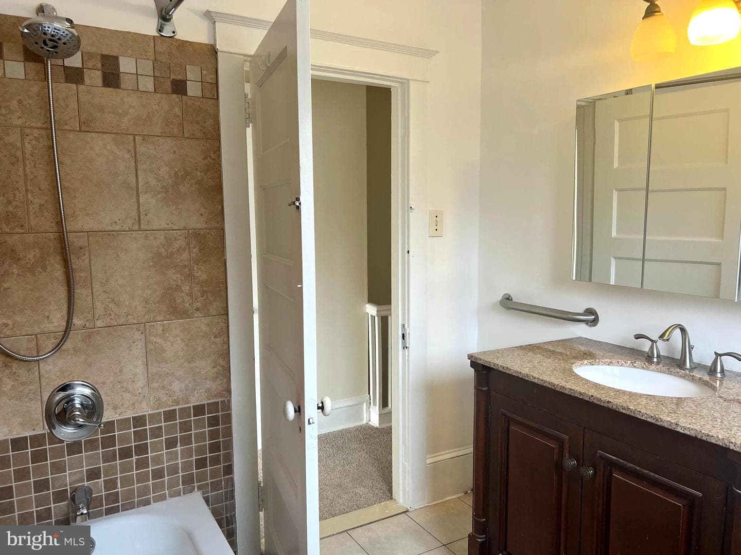 303 E Vernon Road photo 16