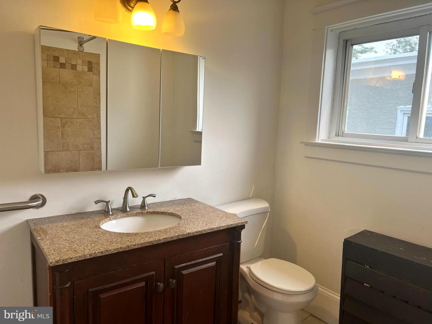 303 E Vernon Road photo 17