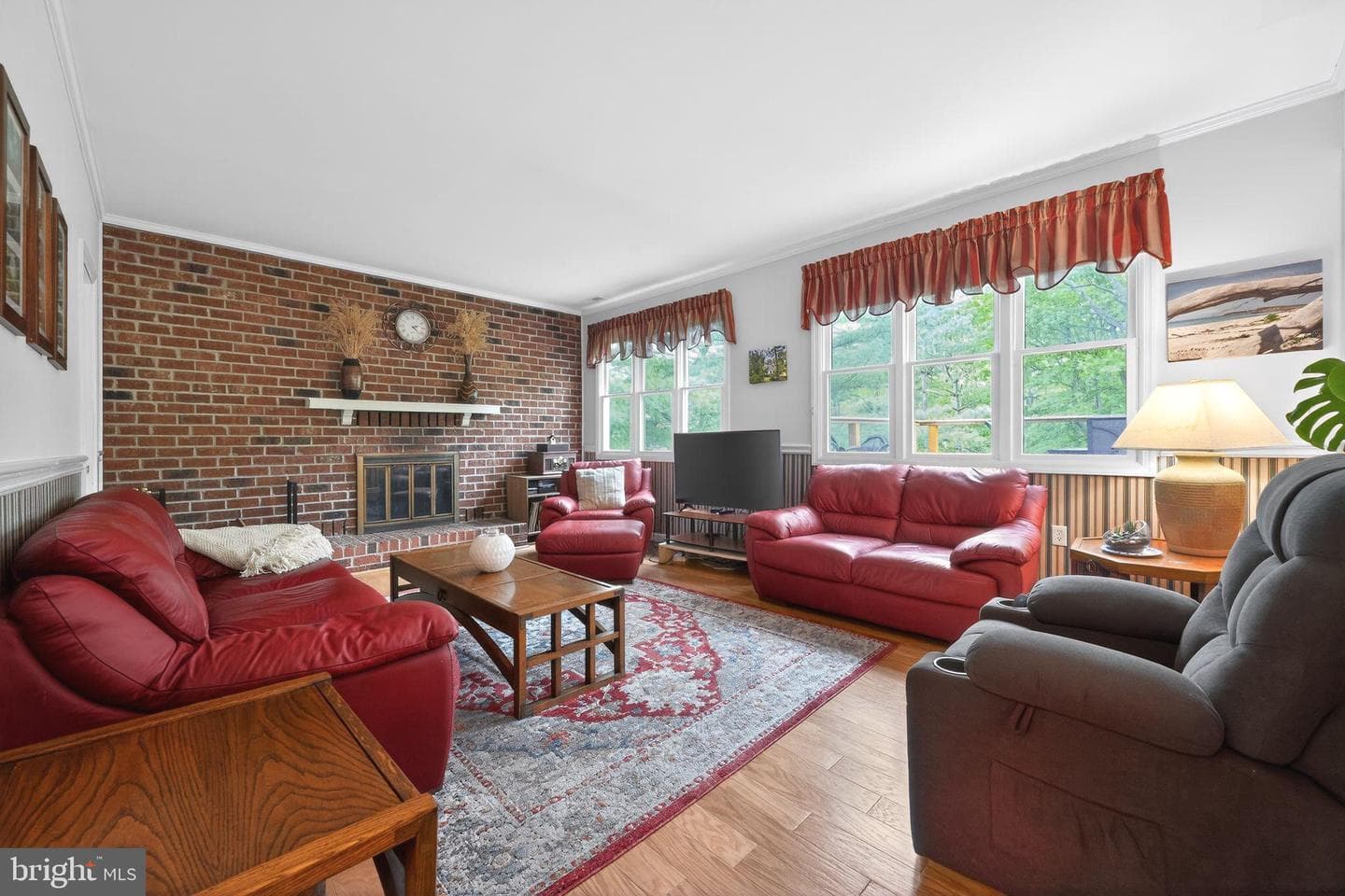 9033 Lykens Lane photo 4