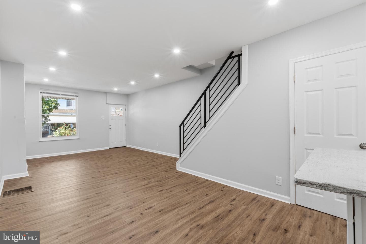 5220 Hazel Avenue photo 6