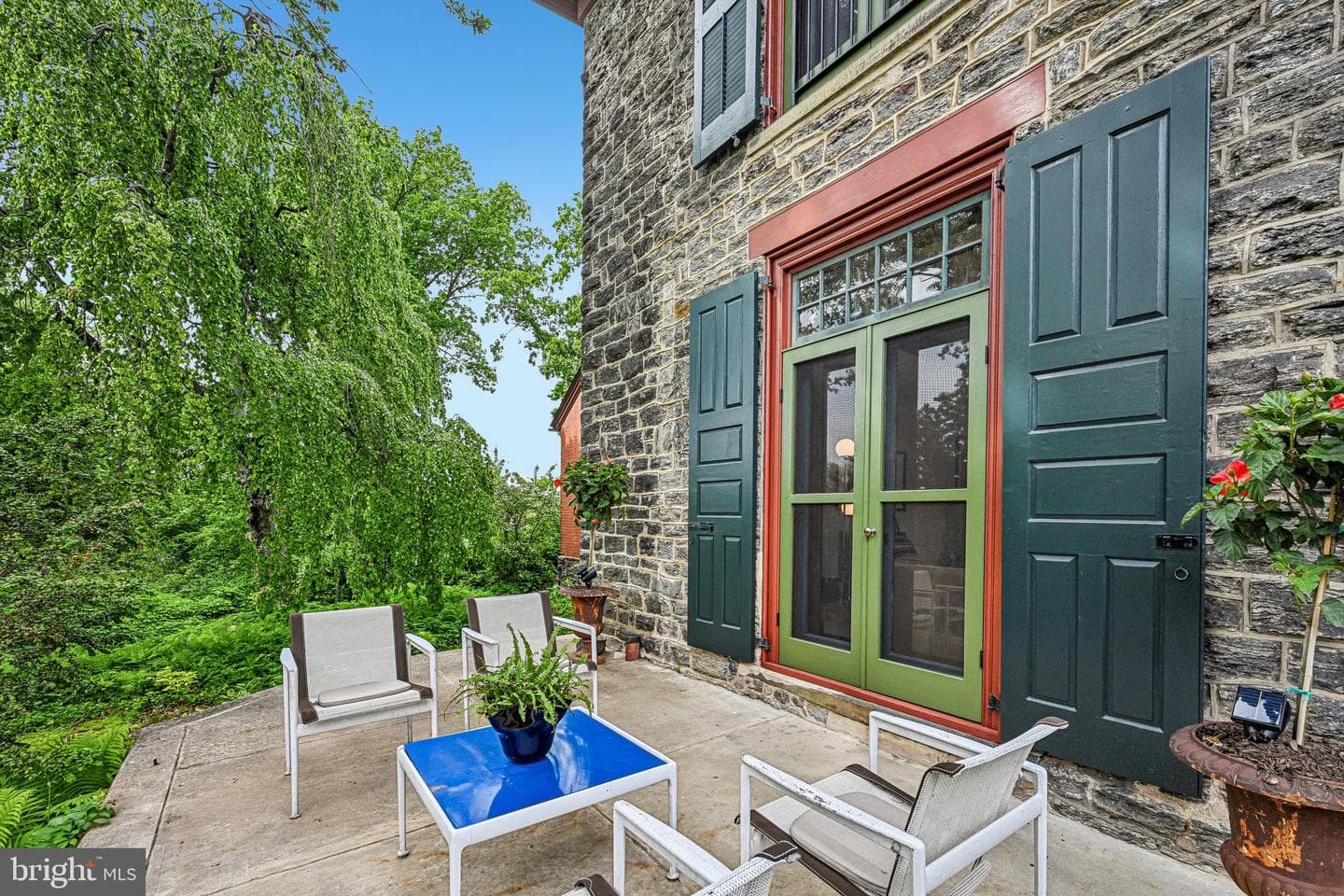 51 E Penn Street photo 21