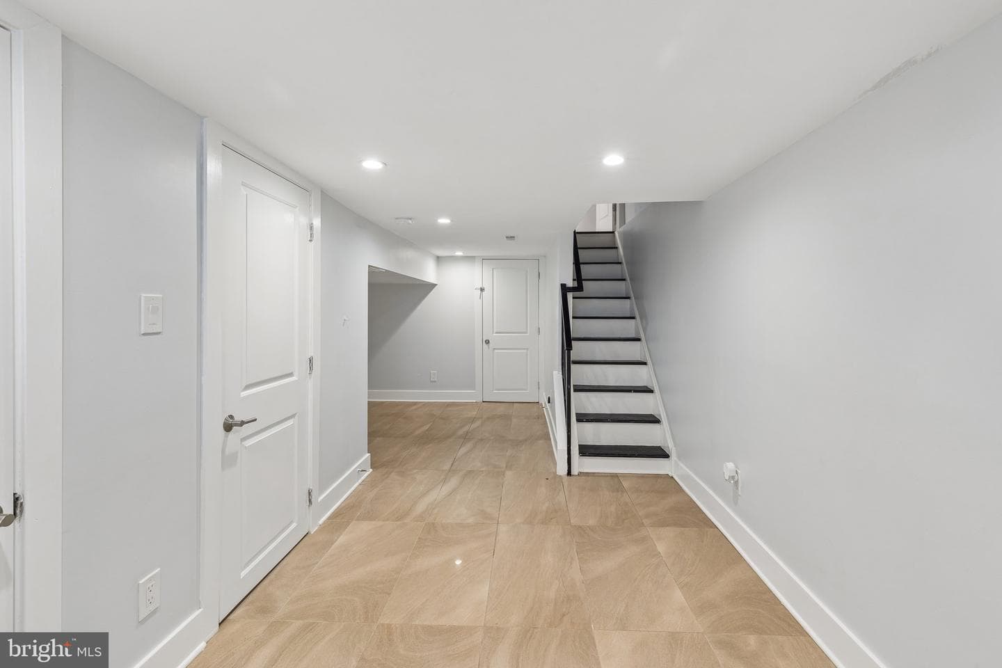 3825 Mount Vernon Street photo 29