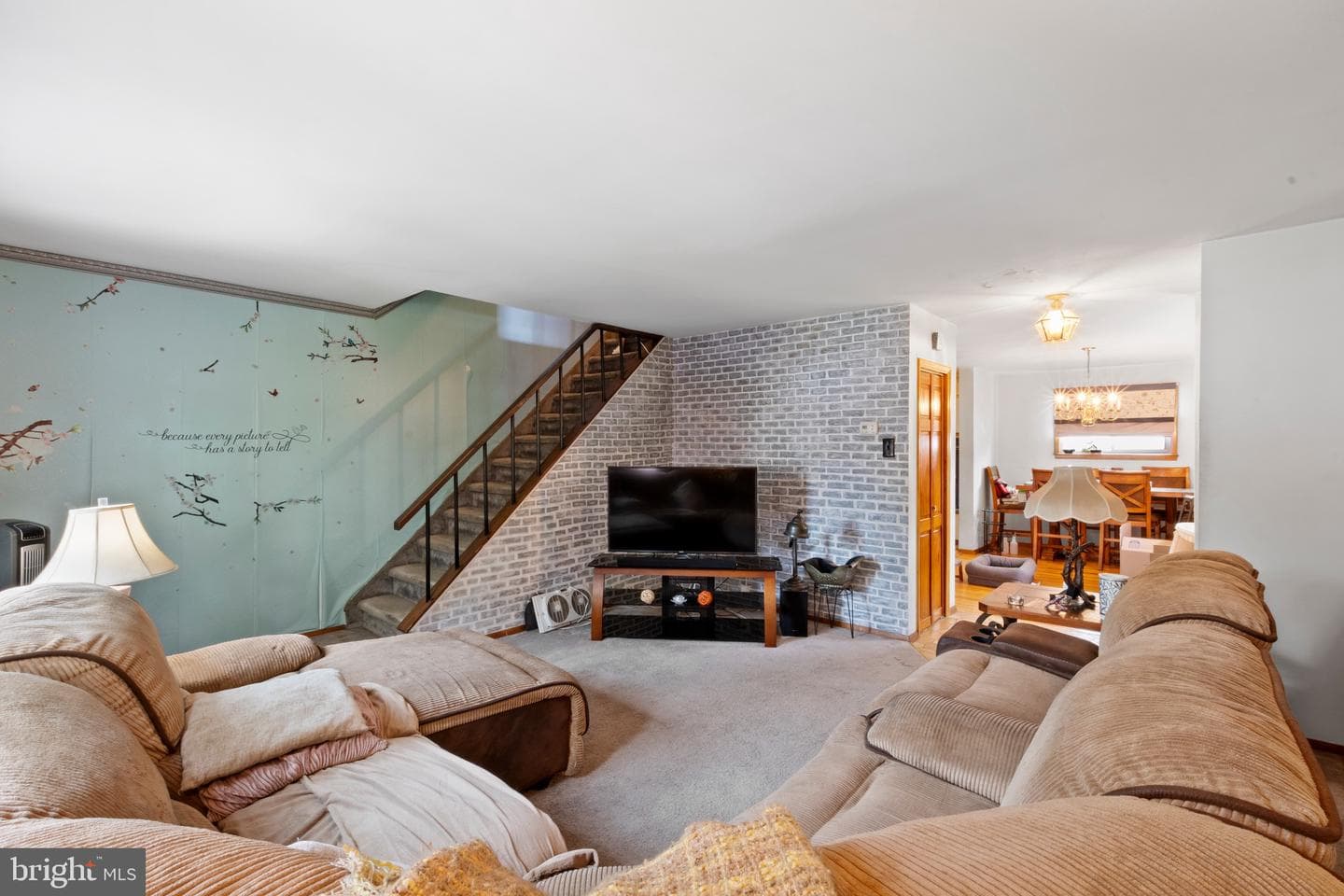 826 Avon Road photo 5