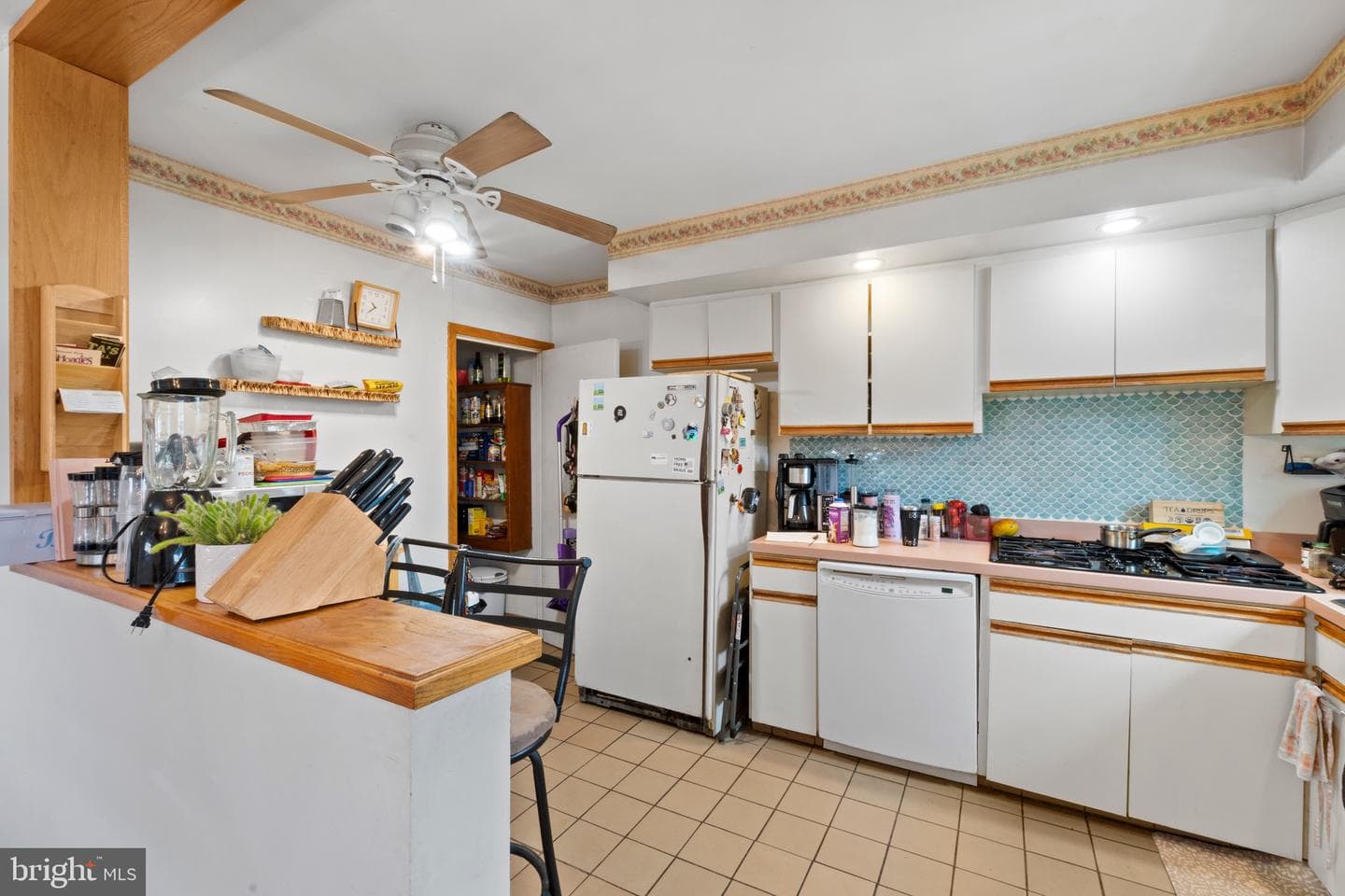 826 Avon Road photo 8