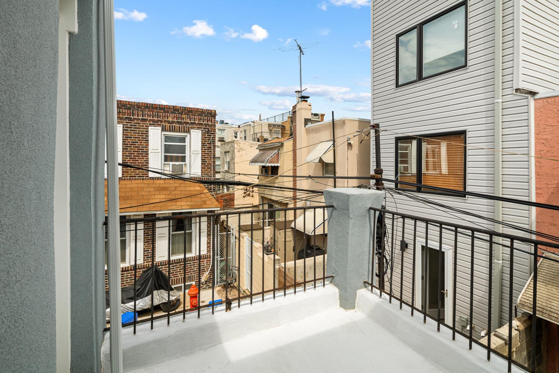 1227 S Iseminger Street photo 17