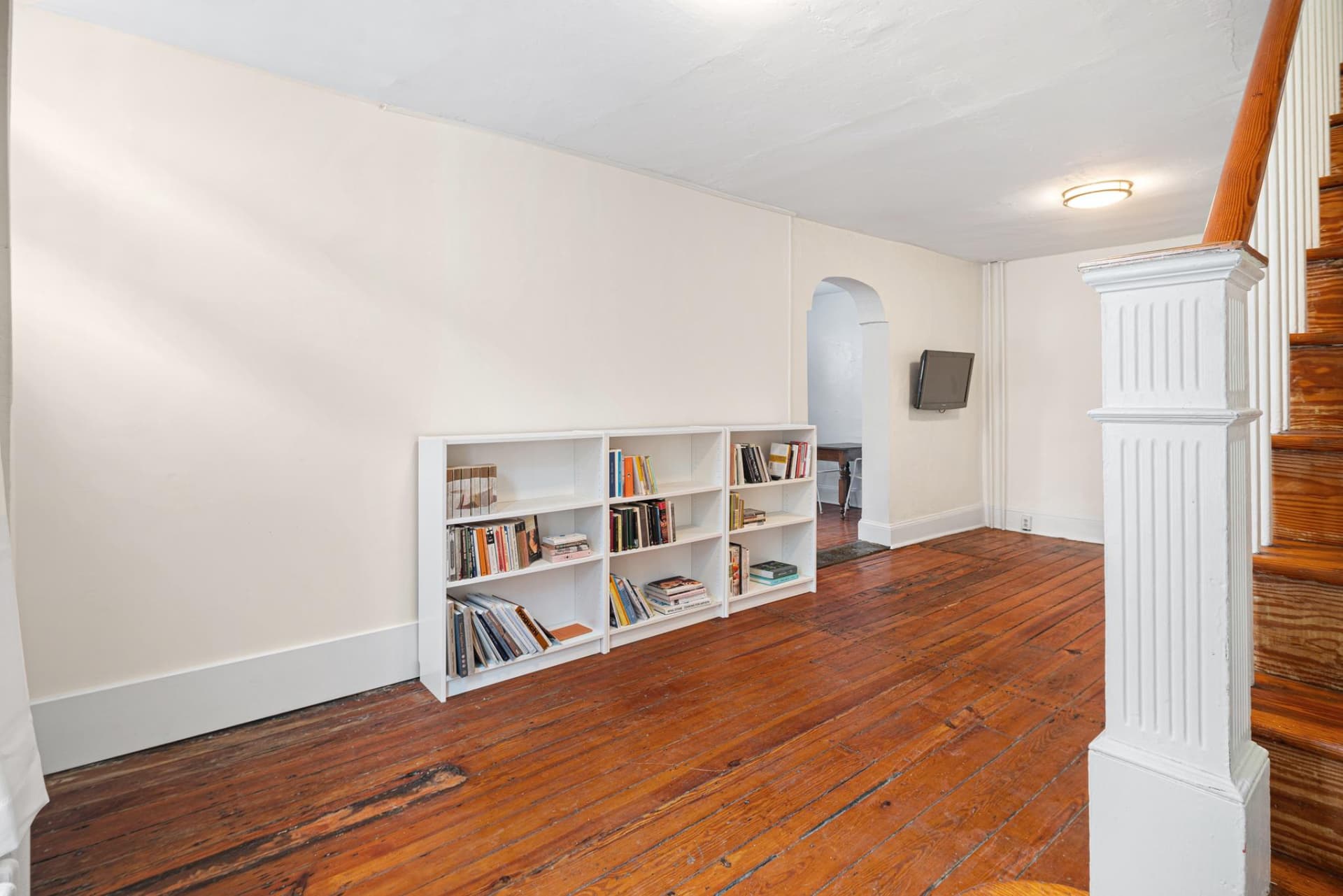 1227 S Iseminger Street photo 3