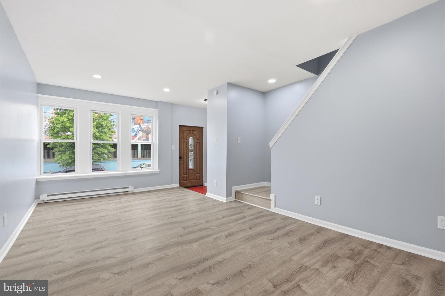 140 W Ashdale Street photo 4