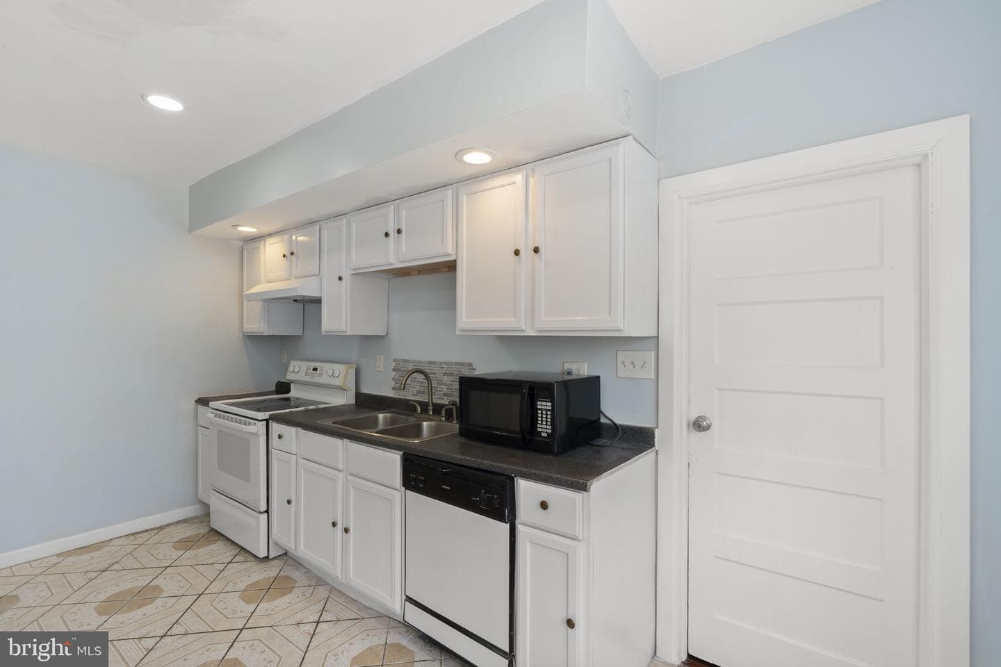 571 Van Kirk Street photo 14