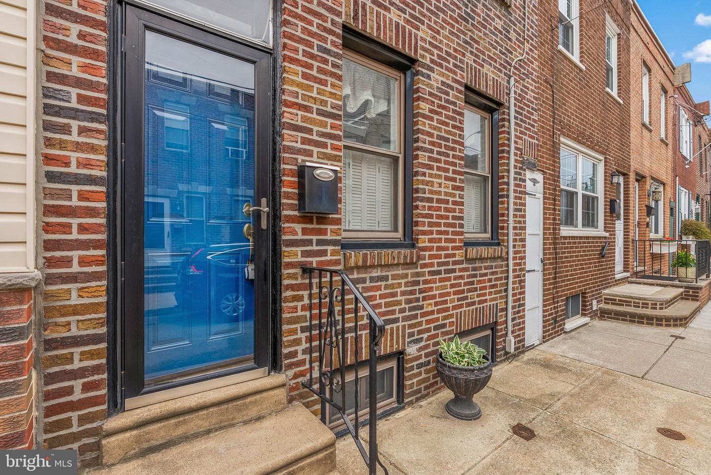 140 Sigel St