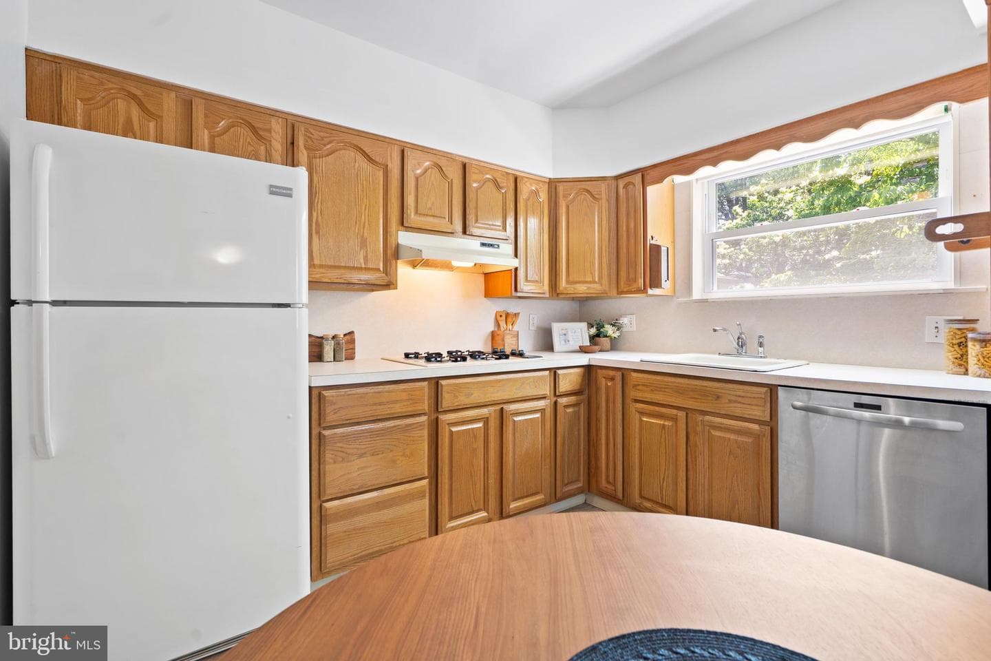 3226 W Penn St photo 14