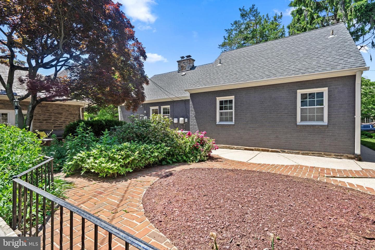 3226 W Penn St photo 47