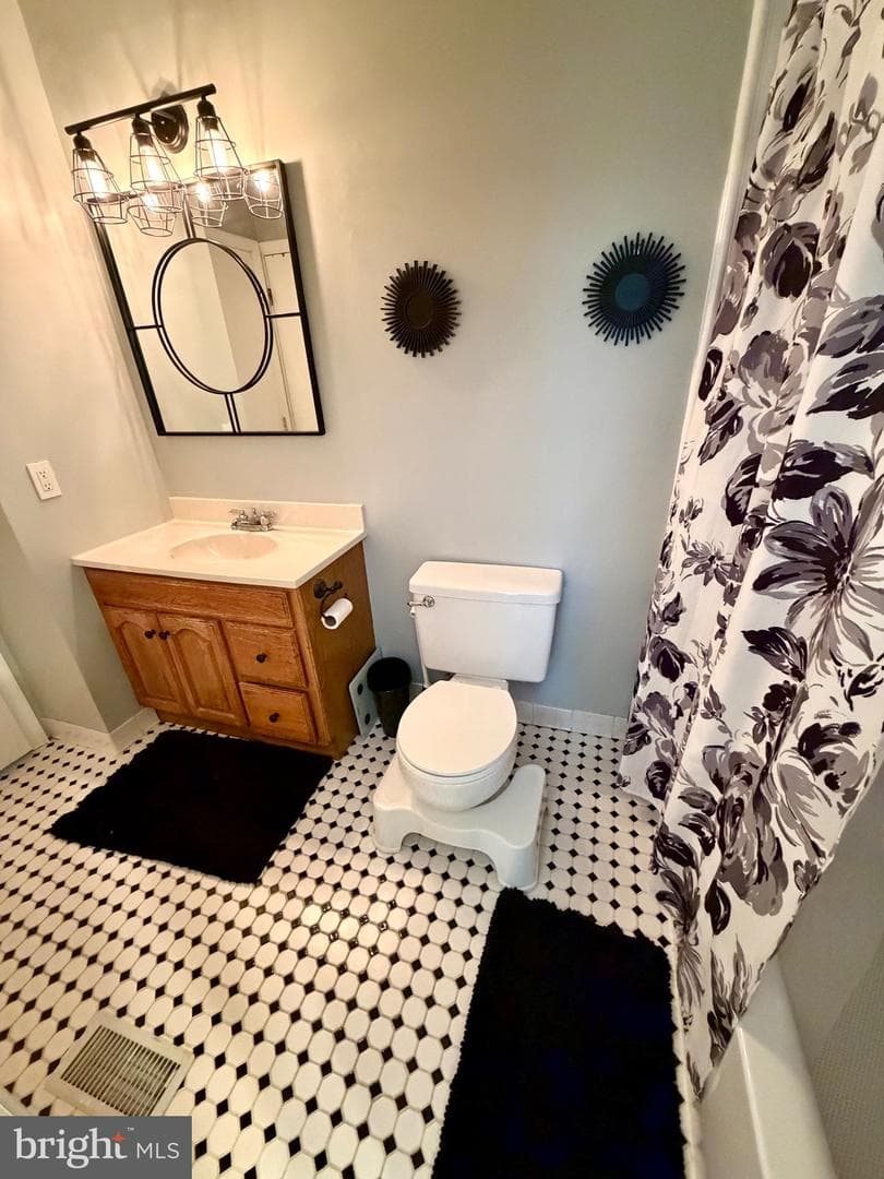 10700 Albemarle Lane photo 17