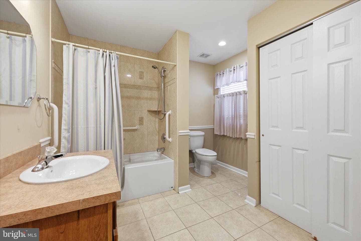 9342 Campus Lane photo 13