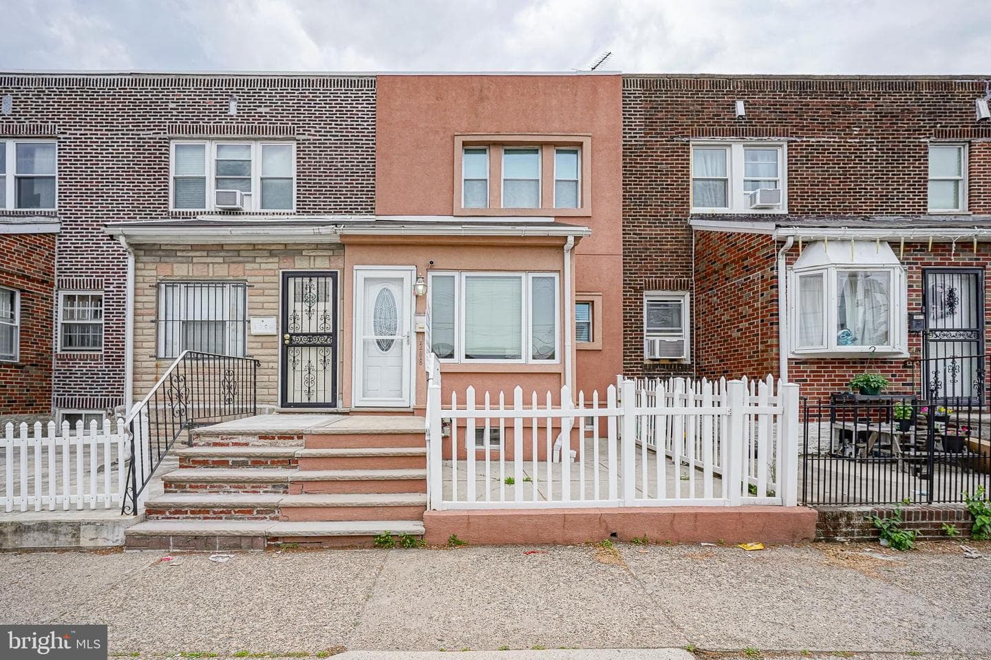 1208 W Oregon Avenue, Philadelphia
