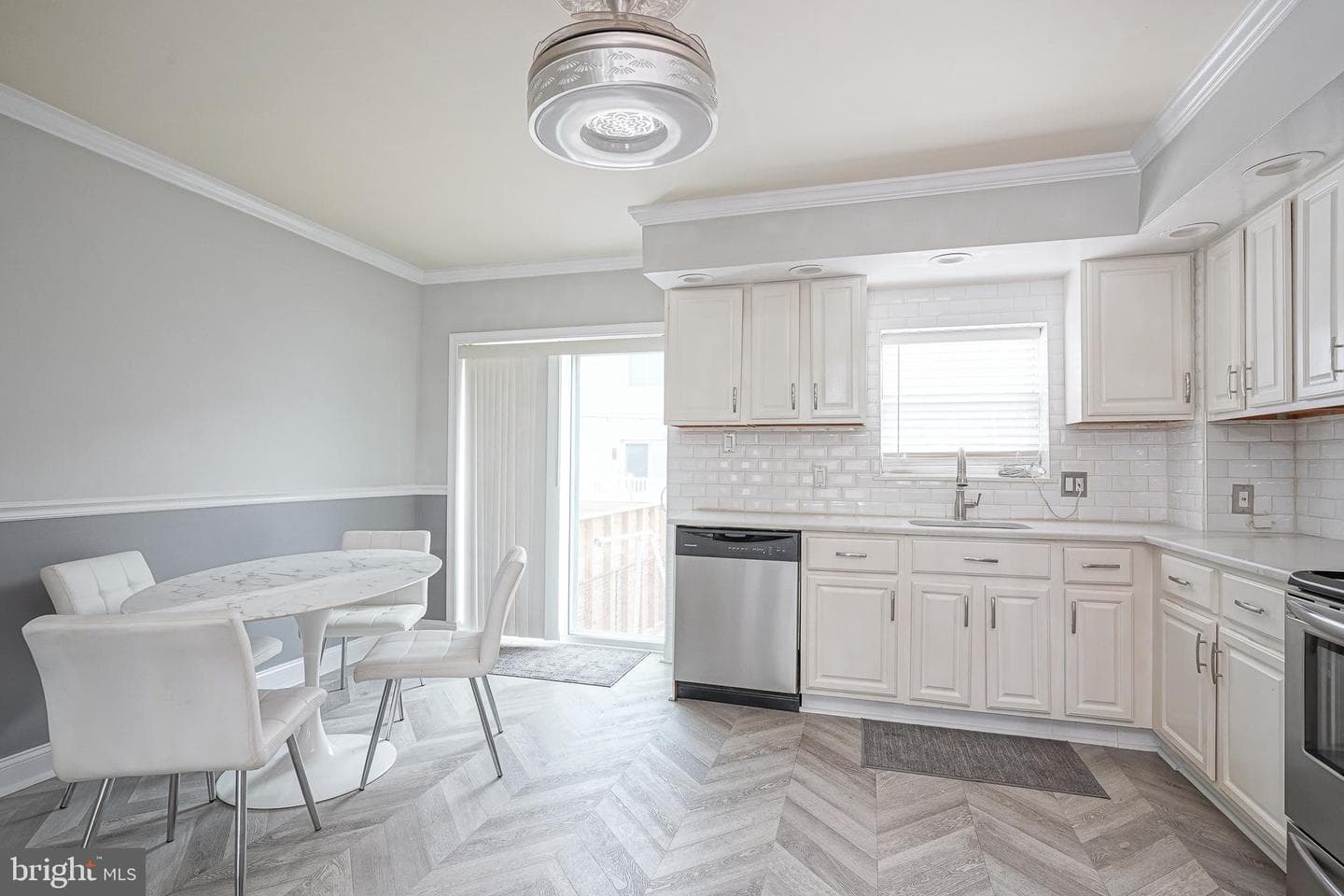 1208 W Oregon Avenue, Philadelphia