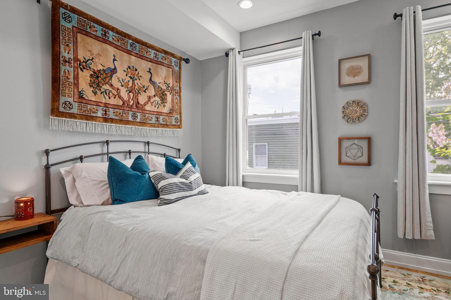 2932 Nicholas Street photo 22