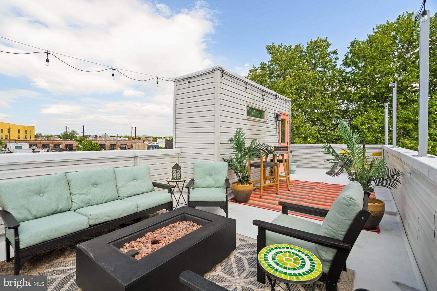 2932 Nicholas Street photo 39