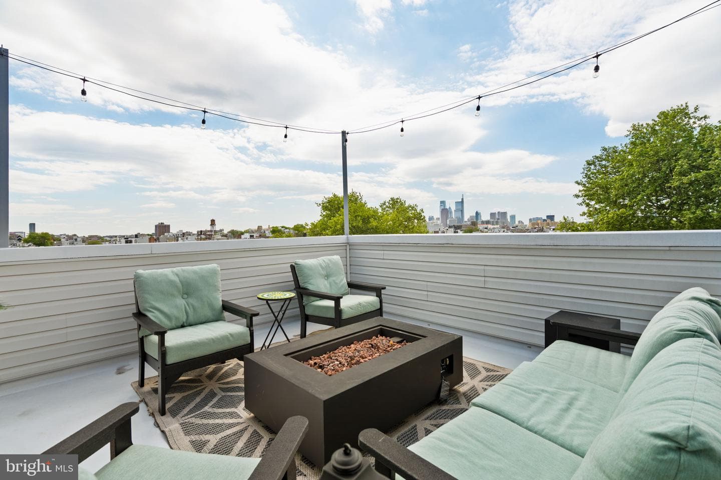 2932 Nicholas Street photo 43