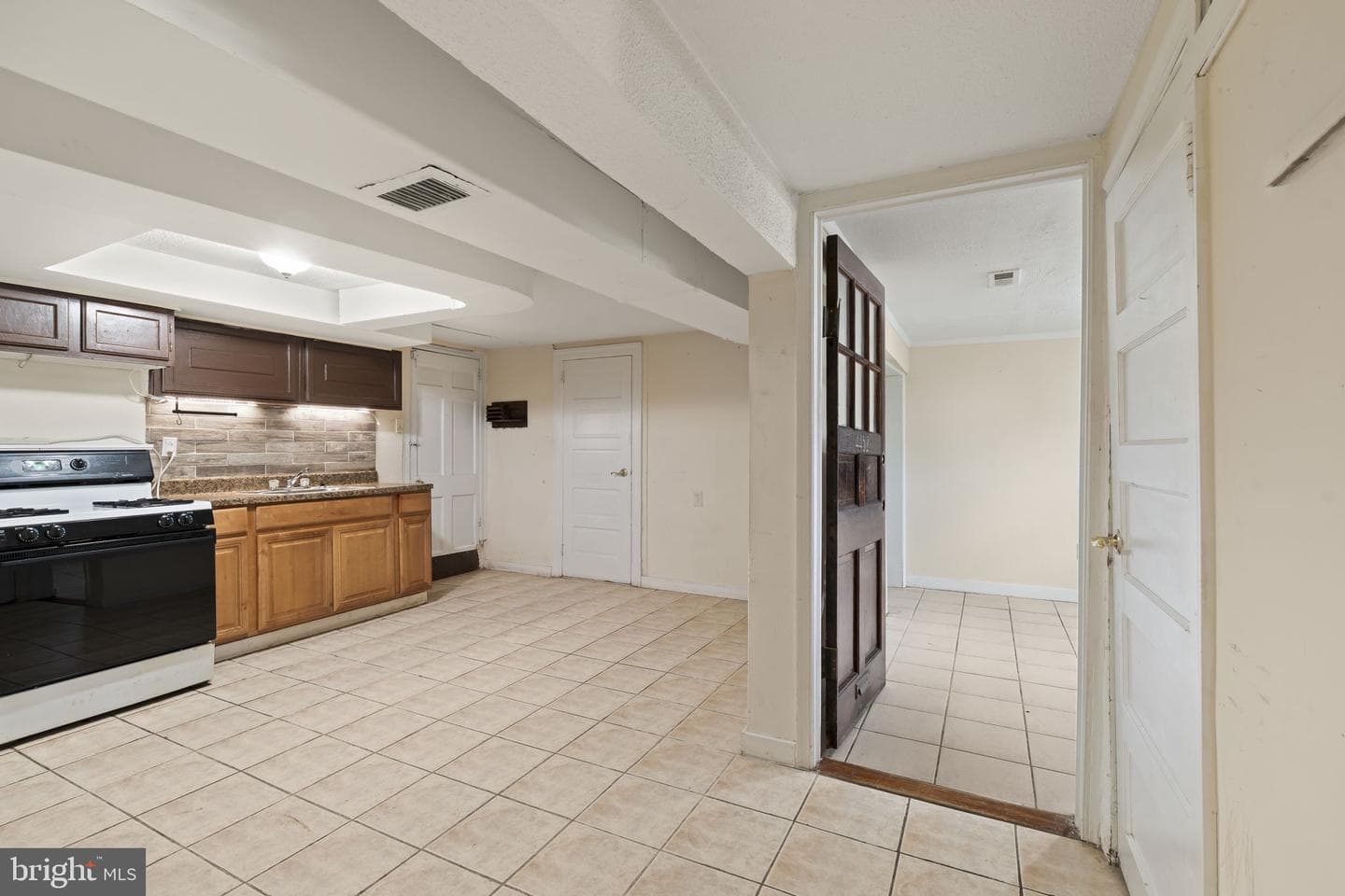7339 Dorcas Street photo 17