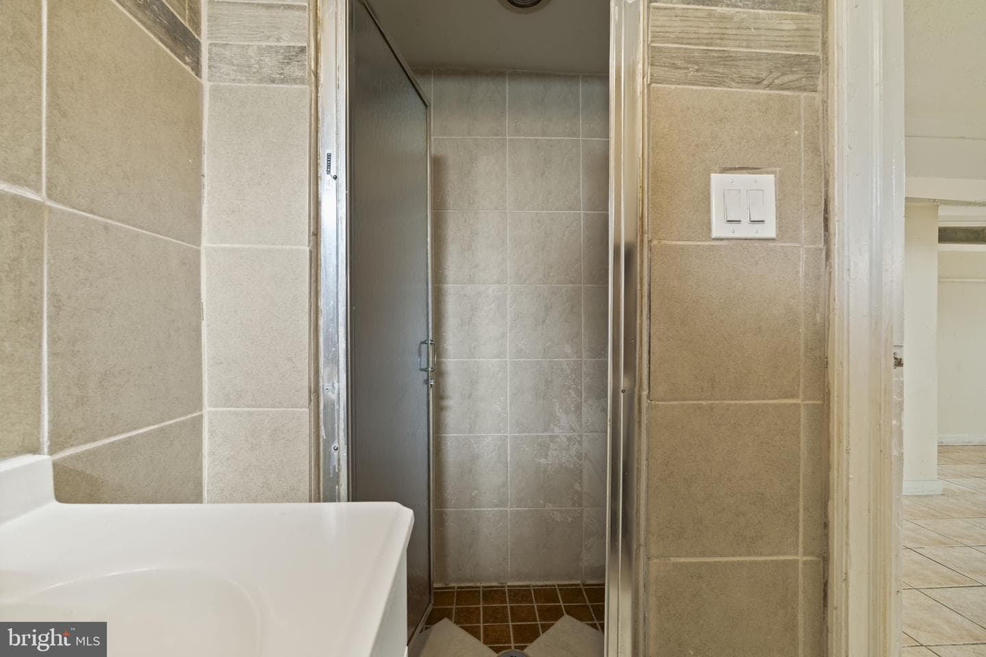 7339 Dorcas Street photo 21