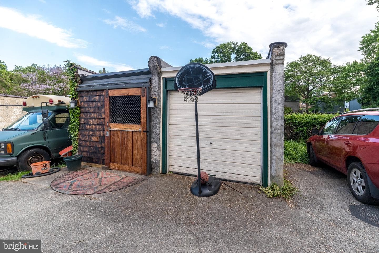 649 Hermitage Street photo 42