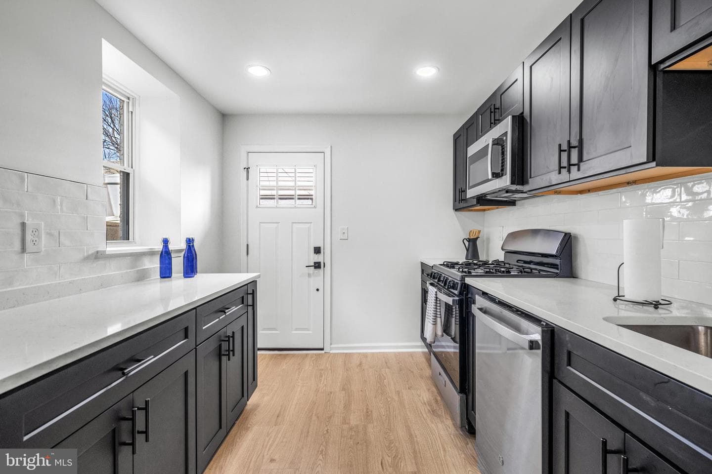 2318 Gaul Street photo 3