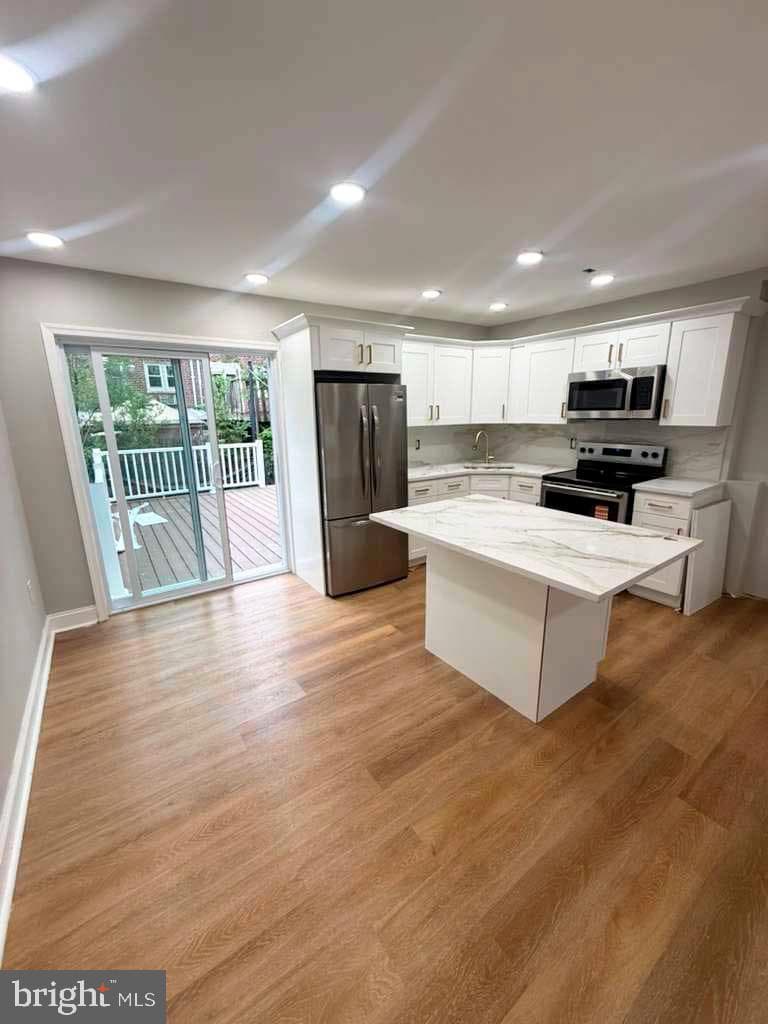 639 E Raymond Street photo 5