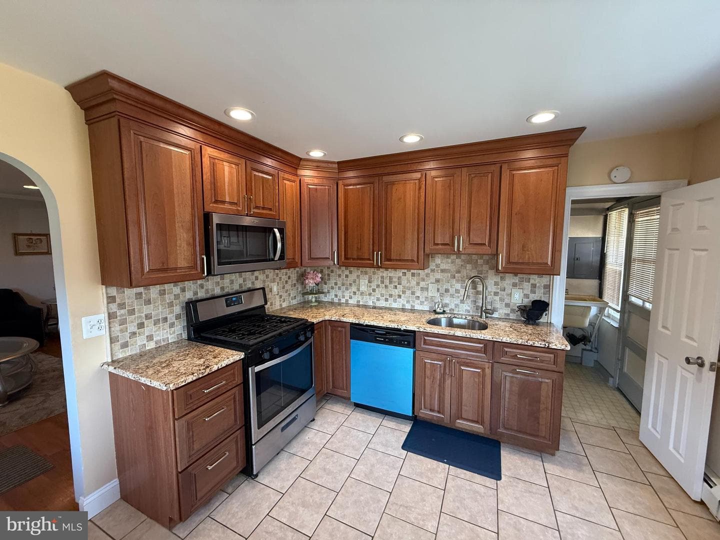 1005 Ripley Street photo 5