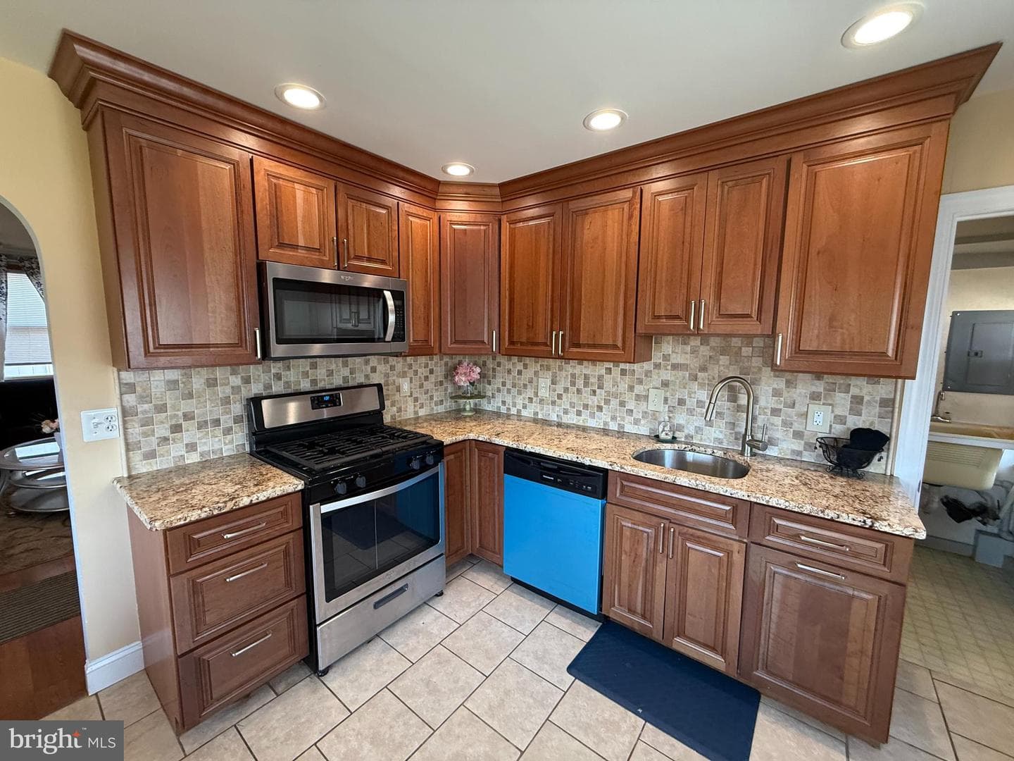 1005 Ripley Street photo 6