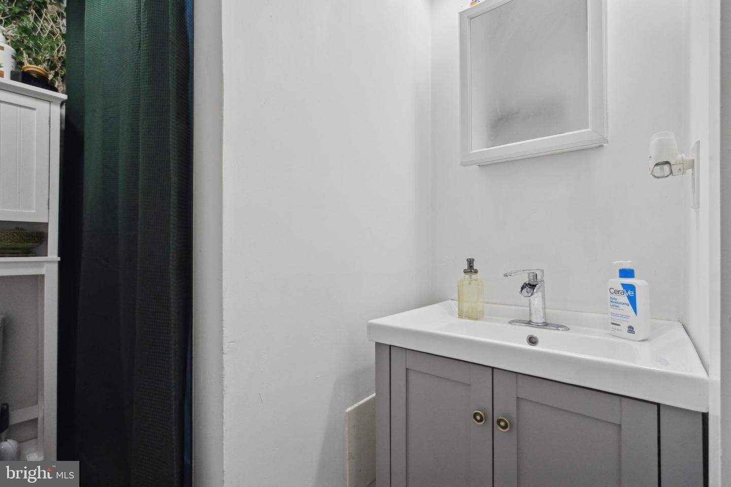 125 W Susquehanna Avenue photo 44