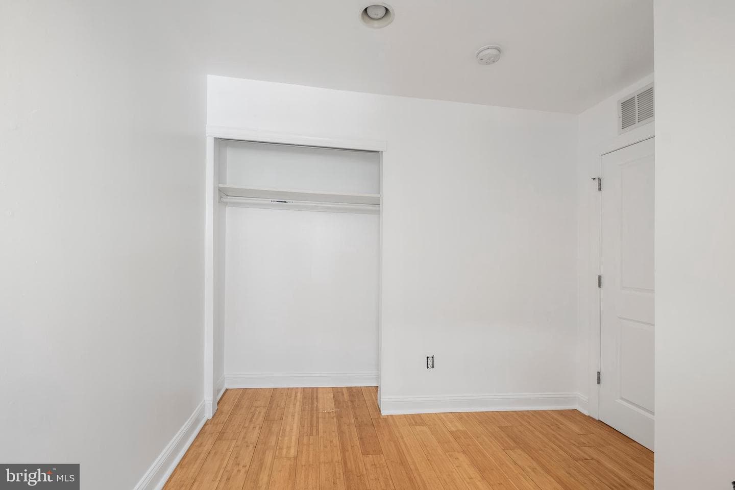 2539 Webb Street photo 24