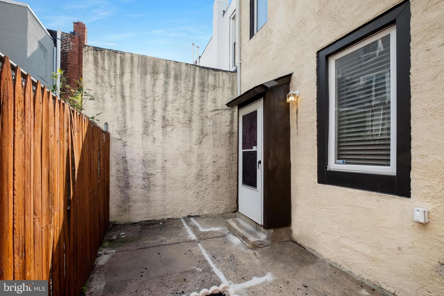 2539 Webb Street photo 31