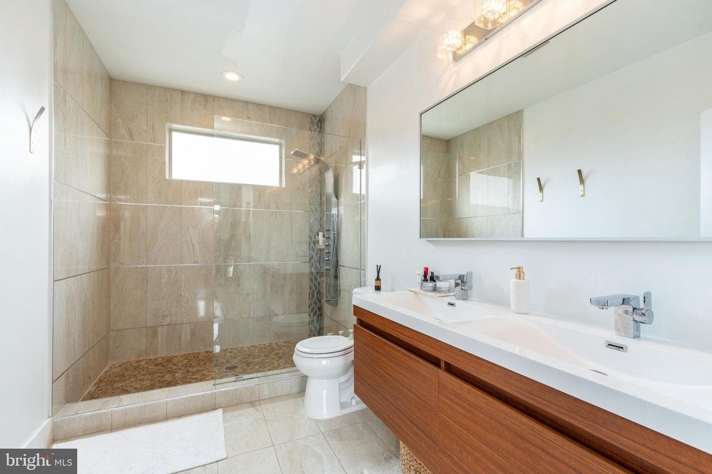 1511 N Howard Street photo 27