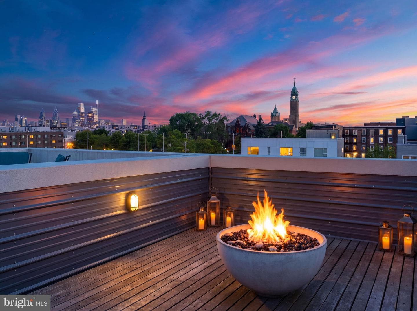 1511 N Howard Street photo 3