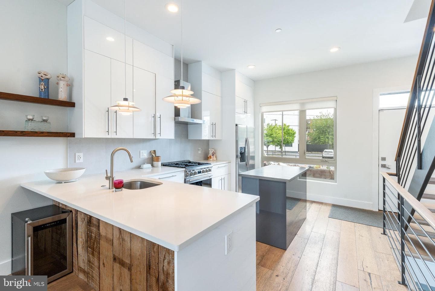 1511 N Howard Street photo 9