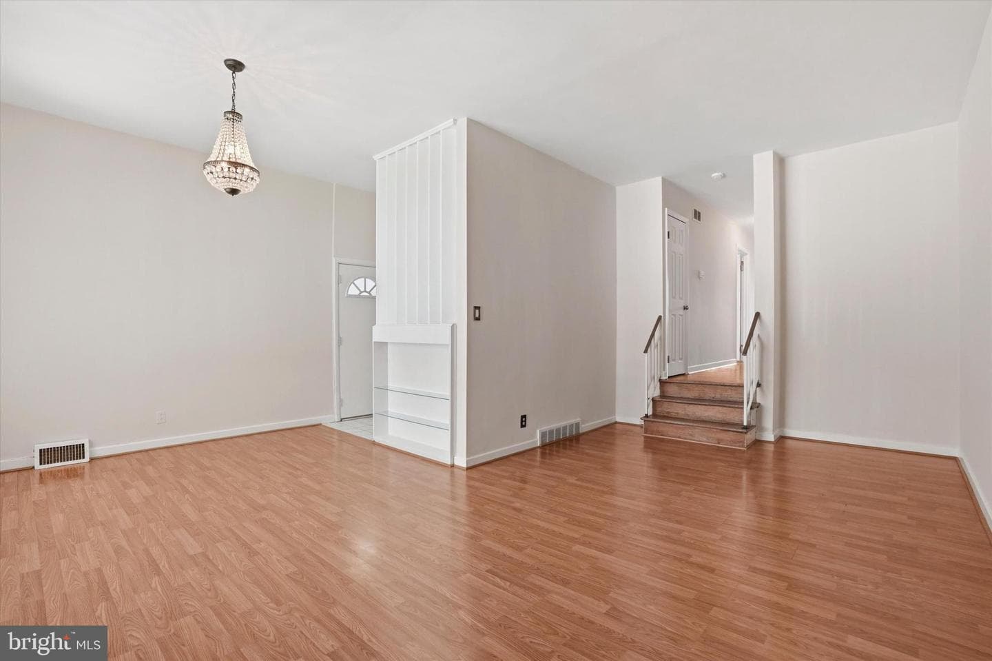 8354 Summerdale Avenue photo 3