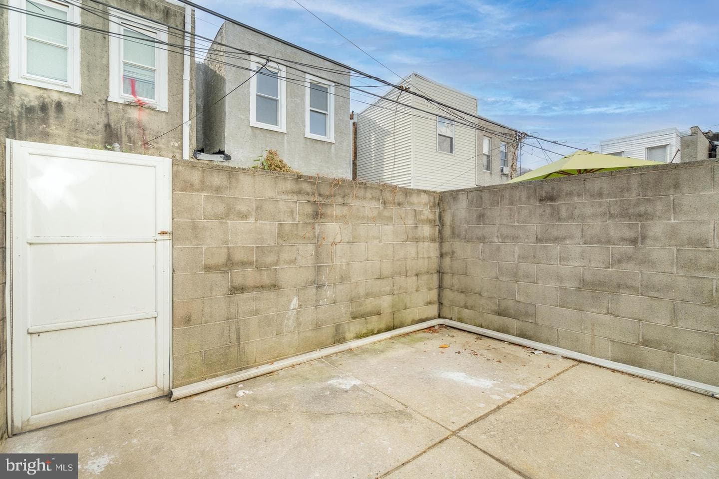 438 Dudley Street photo 7