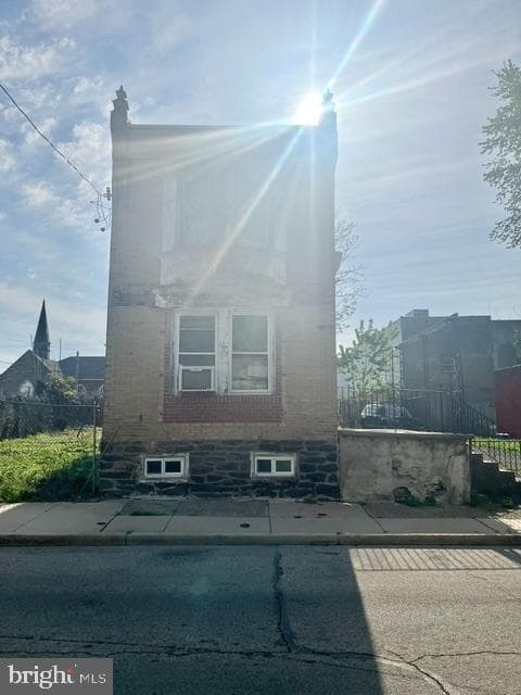 6115 N Norwood Street photo 6