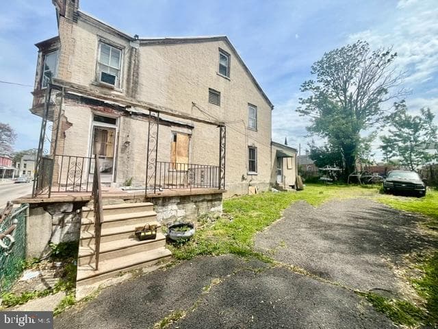 6115 N Norwood Street photo 8