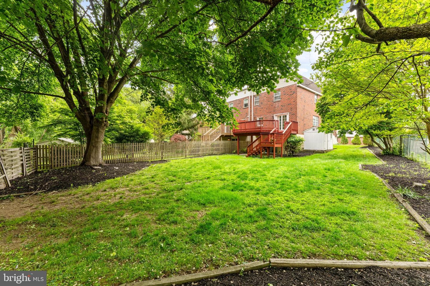 335 Leroy Street photo 36