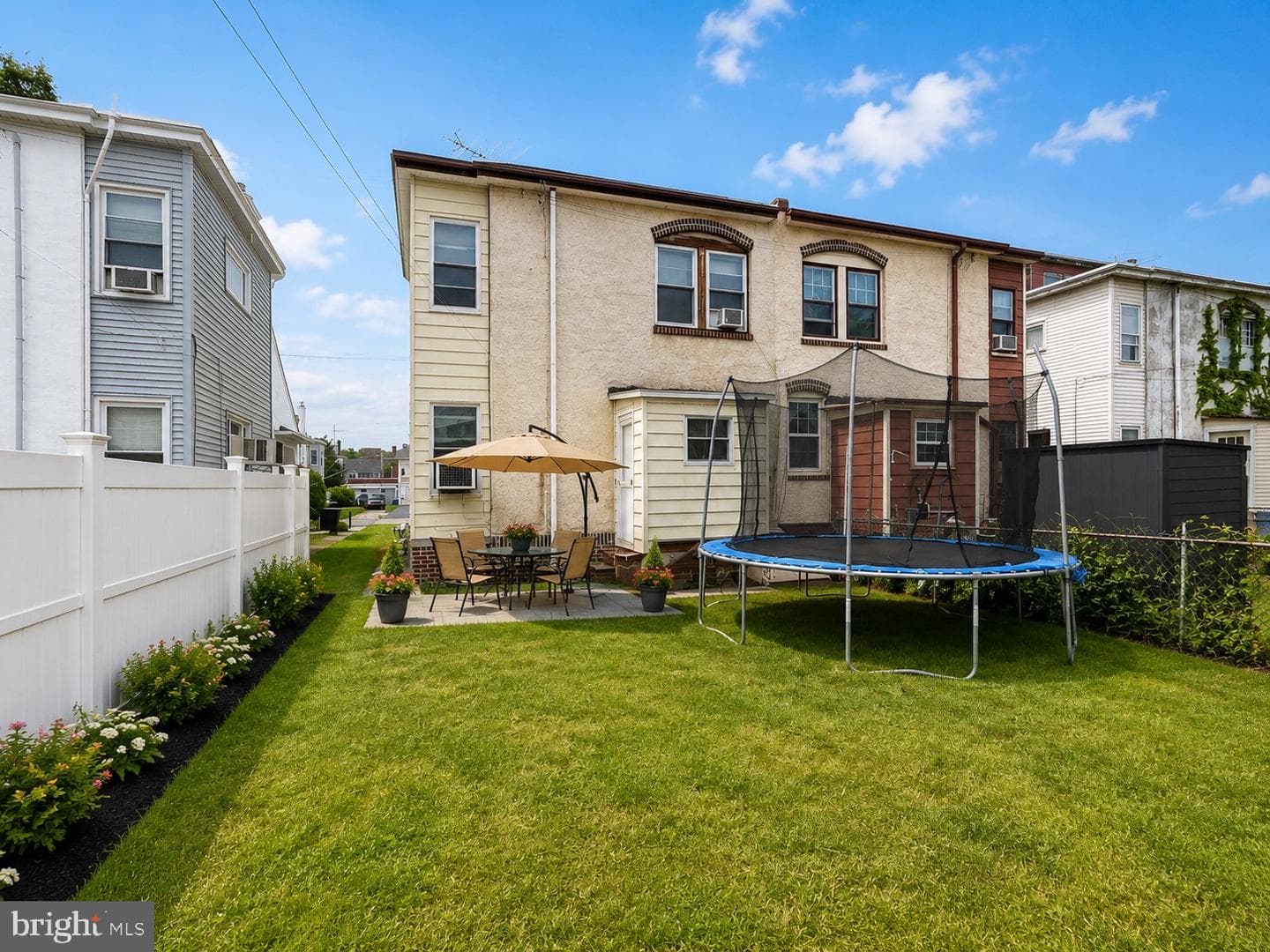 1112 Allengrove Street photo 17