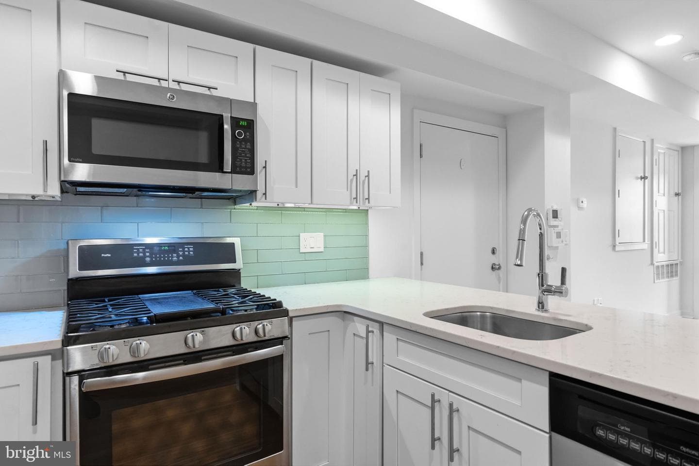 1437 Brown Street #2 photo 9