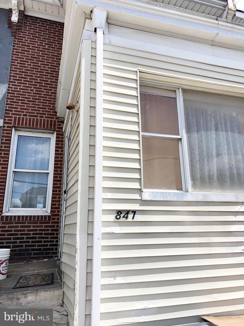 847 Foulkrod Street photo 2