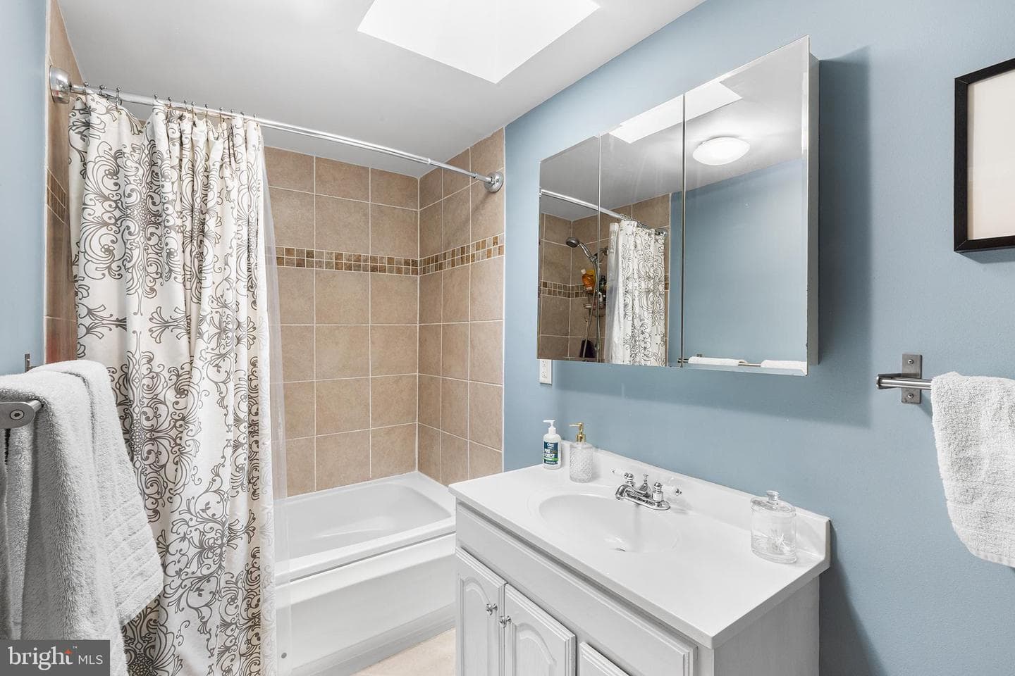 2625 Sepviva Street photo 19