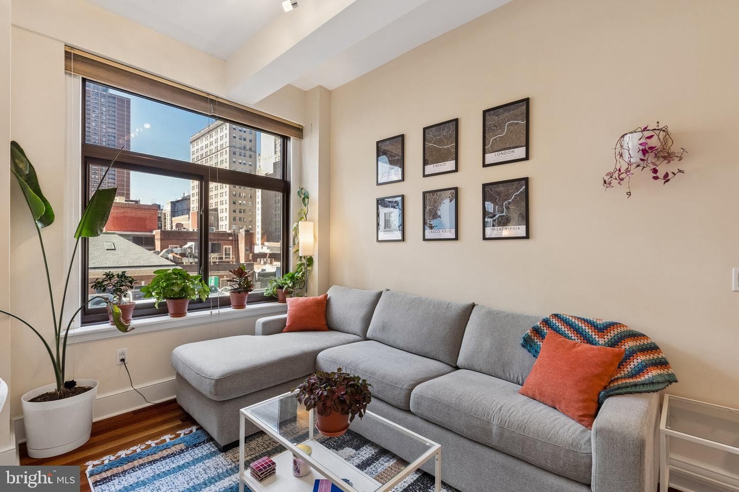 1500 Chestnut Street #4b photo 2