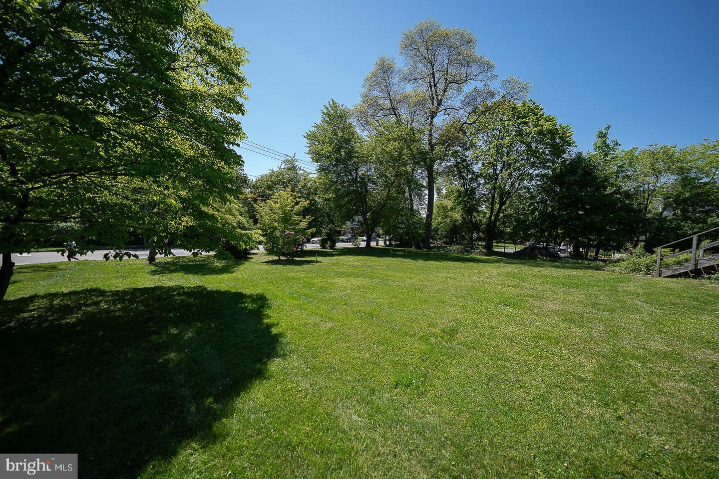 3-5 E Chestnut Hill Avenue photo 19